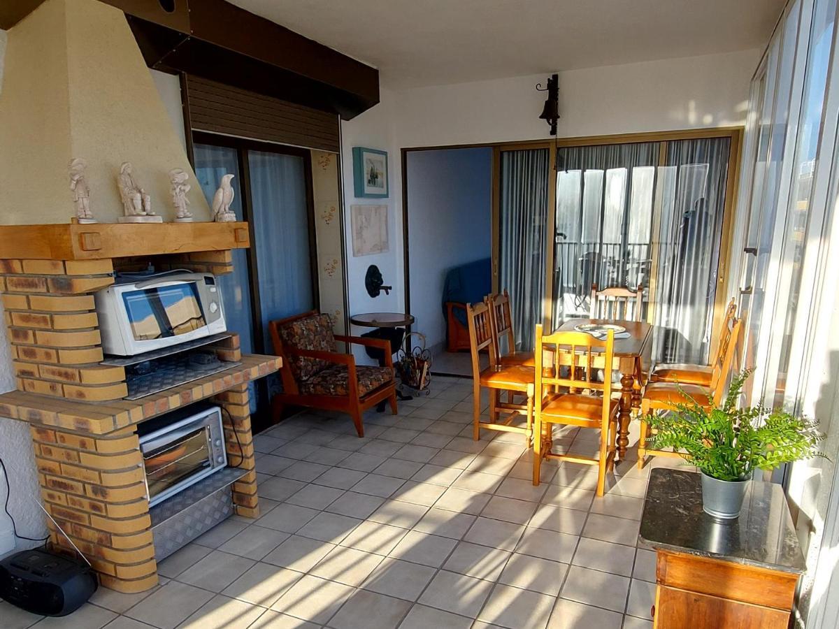 Sol Marina Apartment 萨洛 外观 照片