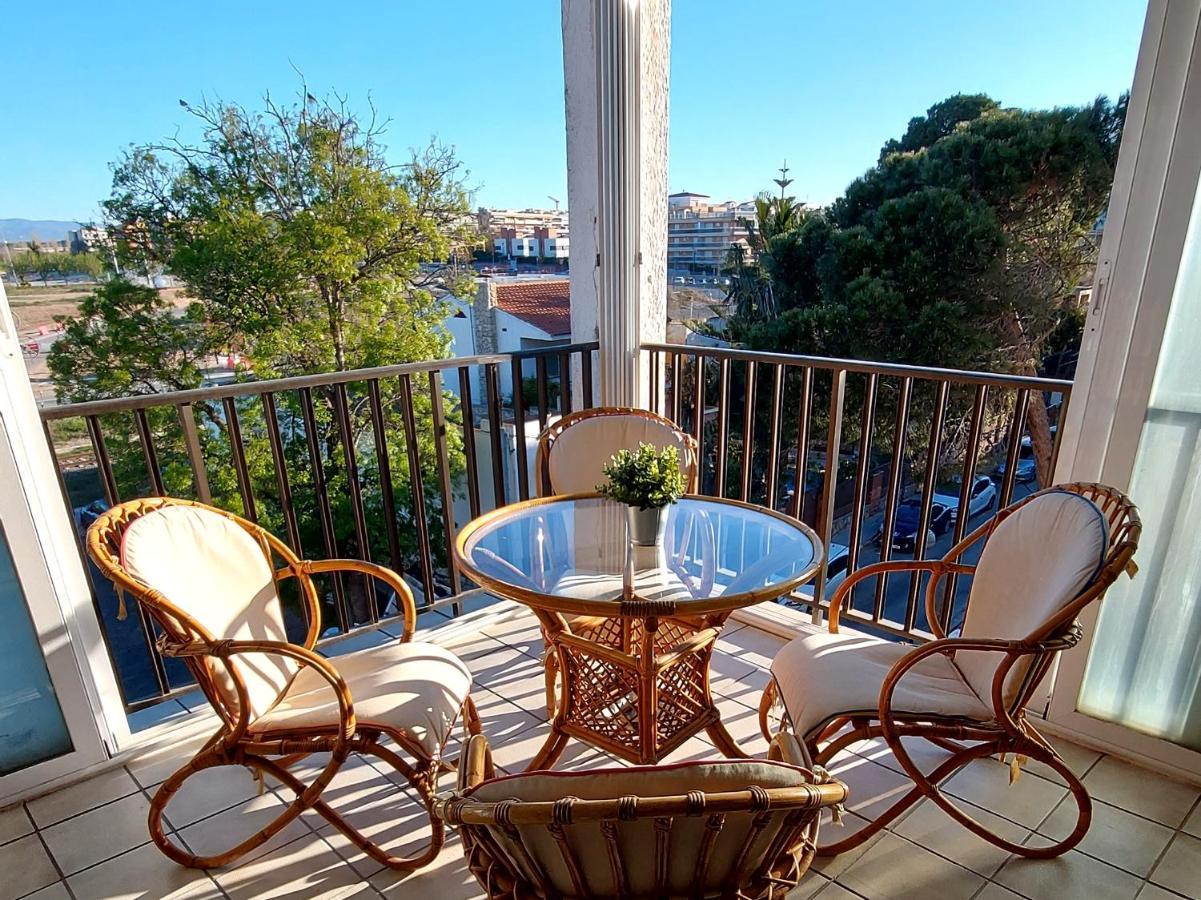 Sol Marina Apartment 萨洛 外观 照片