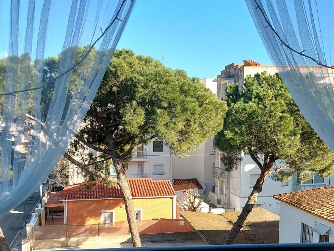 Sol Marina Apartment 萨洛 外观 照片